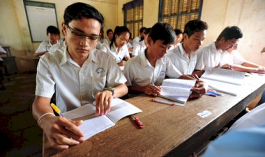 តោះមកដឹងកម្មវិធីល្អៗដែលមាននៅក្នុងទូរស័ព្ទដៃសម្រាប់សិស្សថ្នាក់ទី១២