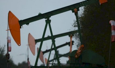 តម្លៃប្រេងឆៅនៅសហរដ្ឋអាមេរិកបានធ្លាក់ចុះក្រោមសូន្យជាលើកដំបូងក្នុងប្រវត្តិសាស្រ្ត