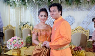 [មានវីដេអូខាងក្រោម] បទចំរៀងថ្មី ២បទរបស់ អ្នកនាង សុគន្ធ នីសា នឹងច្រៀងផ្ញើរជូនស្វាមីគំរបខួបអាពាហ៍ពិពាហ៍ ៣ឆ្នាំនៅថ្ងៃនេះ