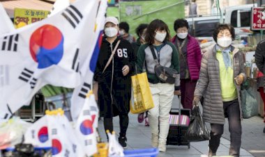 កូរ៉េខាងត្បូងវិលមករកសភាពដើមវិញខណៈវីរុសកូវីដ១៩ស្ថិតក្នុងការគ្រប់គ្រង