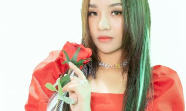 [មានវីដេអូខាងក្រោម] ផលិតកម្ម Galaxy Navatra សរសេរផុសសរសើរកញ្ញា តន់ ចាន់សីម៉ា ស្រាប់តែកញ្ញាស៊ែរហើយតបទៅវិញថា