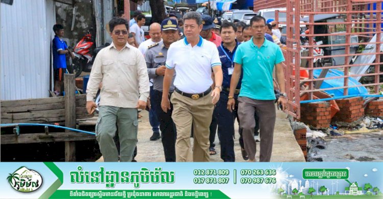 អភិបាលខេត្តព្រះសីហនុ ដឹកនាំកិច្ចអន្តរាគមន៍ដោយផ្ទាល់ក្នុងការដឹកជញ្ជូនភ្ញៀវទេសចរណ៍ដែលជាប់គាំងនៅក្រុងកោះរ៉ុង