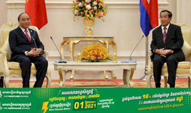 សម្ដេចតេជោ ហ៊ុន សែន អញ្ជើញទទួលជួបពិភាក្សាការងារជាមួយប្រធានរដ្ឋវៀតណាម