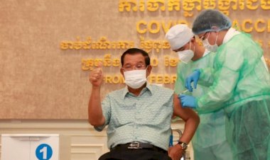 សម្តេចតេជោ ហ៊ុន សែន និង សម្តេចកិត្តិព្រឹទ្ធបណ្ឌិត អញ្ជើញចាក់វ៉ាក់សាំងបង្ការជំងឺកូវីដ-១៩ នៅមន្ទីរពេទ្យកាល់ម៉ែត