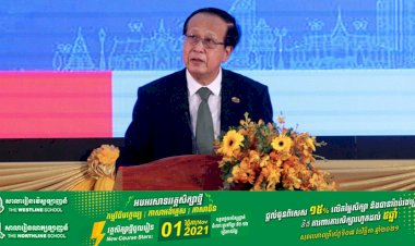 រដ្ឋមន្ត្រីក្រសួងពាណិជ្ជកម្ម៖ ការធ្វើបរិវត្តកម្មឌីជីថល គឺជាការចាប់យក និងទាញយកផលប្រយោជន៍ជាអតិបរមា ជំរុញកំណើនសេដ្ឋកិច្ចជាតិ