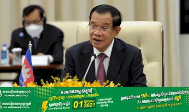 សម្ដេចតេជោ ហ៊ុន សែន អញ្ជើញជួបពិភាក្សាការងារជាមួយនាយករដ្ឋមន្ត្រីឡាវ