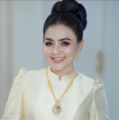 កាន់តែជ្រេ កាន់តែខ្ញង់! ខាត់ សុឃីម កាន់តែក្មេងពេលលេងខ្លួន Style បែបនេះ