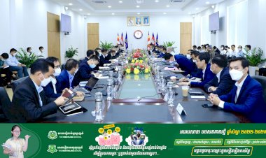 គម្រោងហេដ្ឋារចនាសម្ព័ន្ធផ្លូវល្បឿនលឿនភ្នំពេញ-ក្រុងបាវិត ត្រូវបានលើកមកប្រជុំពិនិត្យ និងពិភាក្សាបន្ត ដើម្បីឈានទៅរកការចុះកិច្ចព្រមព្រៀងសម្បទាន(Concessional Agreement) នាពេលខាងមុខនេះ