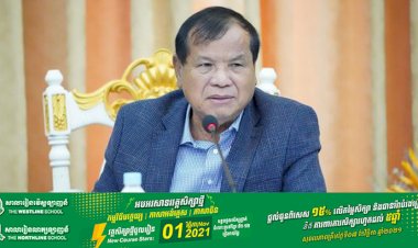 រដ្ឋមន្ត្រីក្រសួងទេសចរណ៍ និងអភិបាលខេត្តព្រះសីហនុ ដឹកនាំកិច្ចប្រជុំនិងពិនិត្យទីតាំងជាក់ស្តែងសម្រាប់ការរៀបចំវេទិកាទេសចរណ៍អាស៊ានឆ្នាំ២០២២