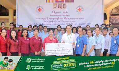 កាកបាទក្រហមកម្ពុជា ឧបត្ថម្ភថវិកា គ្រឿងឧបភោគបរិភោគ និងសម្ភារប្រើប្រាស់ ដល់មន្ទីរពេទ្យកុមារអង្គរ នៅខេត្តសៀមរាប