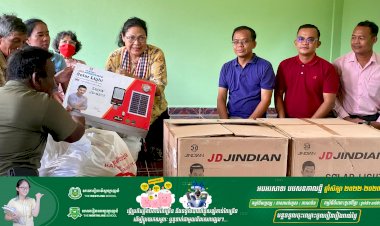 មូលនិធិវេសឡាញតំណាងដោយលោកឧកញ៉ា ប៉ិច បូឡែន ក្លឹបសេដ្ឋជន និងក្រុមហ៊ុនថ្នាំពណ៌ខាំ ផែន(ថ្នាំពណ៌ជាតិ)