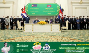 ម្សិលមិញនេះ សម្ដេចតេជោ ហ៊ុន សែន និងនាយករដ្ឋមន្ត្រី នៃប្រទេសគុយបា បានអញ្ជើញជាអធិបតីក្នុងពិធីចុះហត្ថលេខាលើឯកសារសំខាន់ចំនួន០២