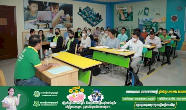 ឧកញ៉ា ប៉ិច បូឡែន បានជួបសំណេះសំណាលជាមួយបុគ្គលិក និងគ្រូបង្រៀននៅសាលារៀនវ៉េស្ទឡាញន៍ សាខាចម្ការសំរោង(បាត់ដំបង) និងបានបង្ហាញពីទិសដៅយុទ្ធសាស្រ្តអភិវឌ្ឍសាលារៀន